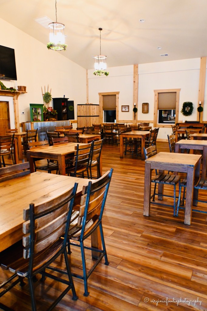 inside the tasting room the barn 678